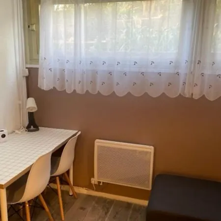 Lägenhet 23m In A With Pool
